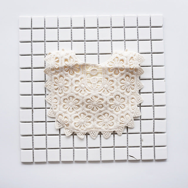 Lace Baby Bib Scarf – Elegant Newborn Accessory (0–1 Year)